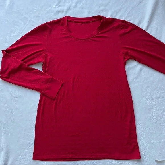 Zyia Active Chill Perforated Long Sleeve Red T-Shirt - Picture 6 of 6